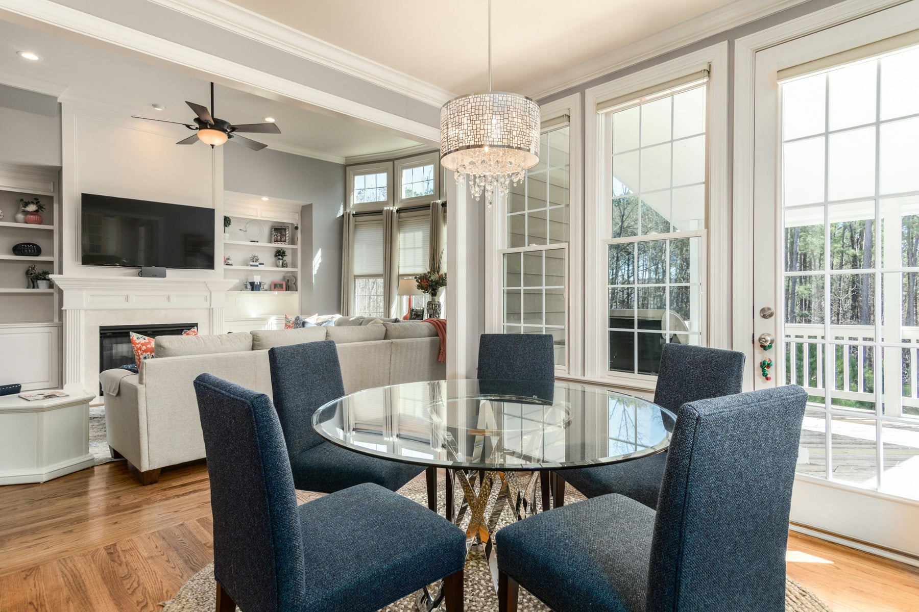 Cleaning Tips For Glass Dining Tables That Shine