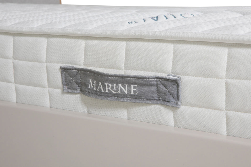Marine 4ft 6 Mattress White