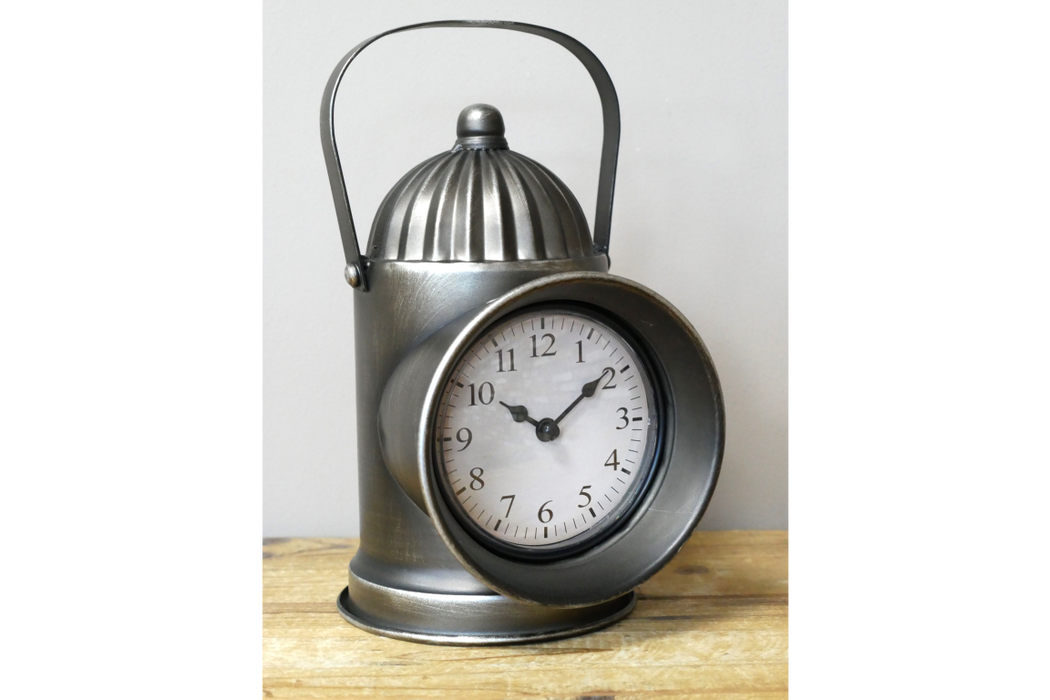 Railway Lamp Clock