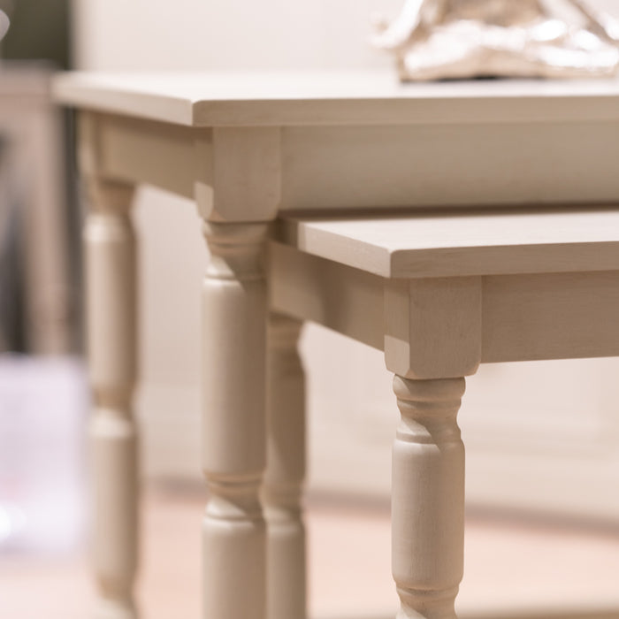 Ainsley s/2 nesting tables