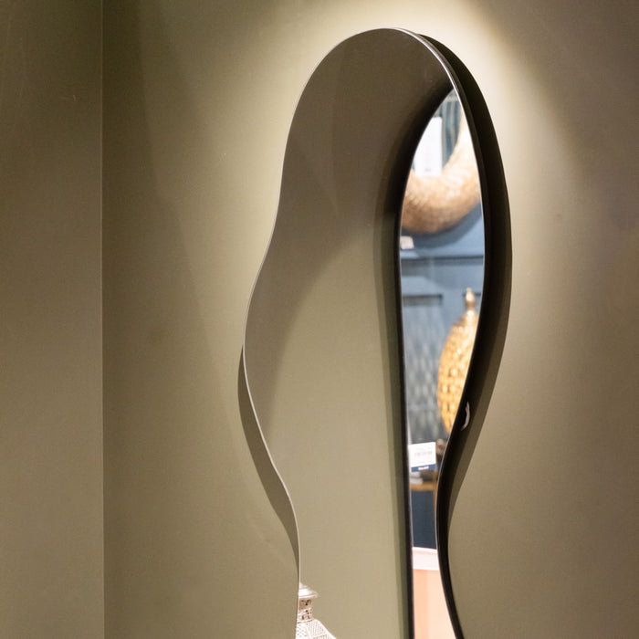 Frameless droplet mirror 159 x 60cm