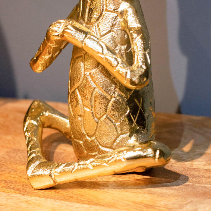 Safari yoga giraffe gold