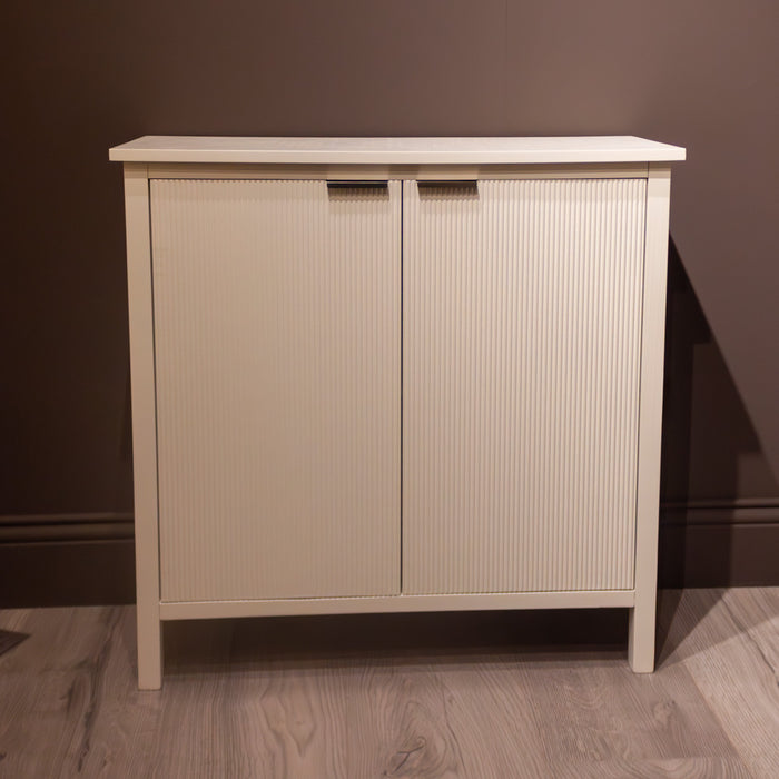 Harrison 2 door cabinet white