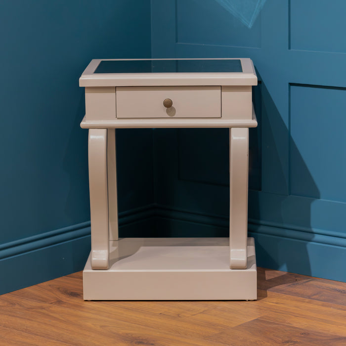 Scroll grey end table w/drawer with mirror