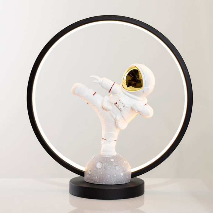 Kung fu astronaut usb lamp