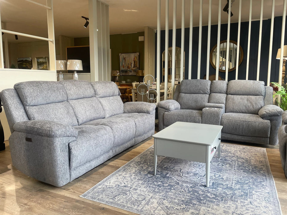 Manhattan Electric Recliner Suite