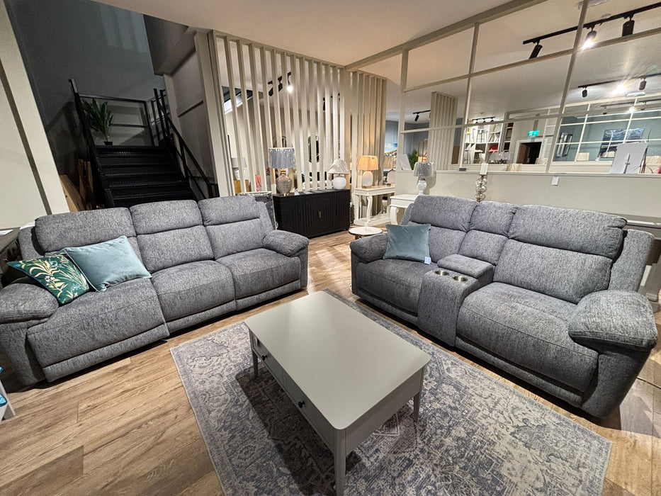 Manhattan Electric Recliner Suite