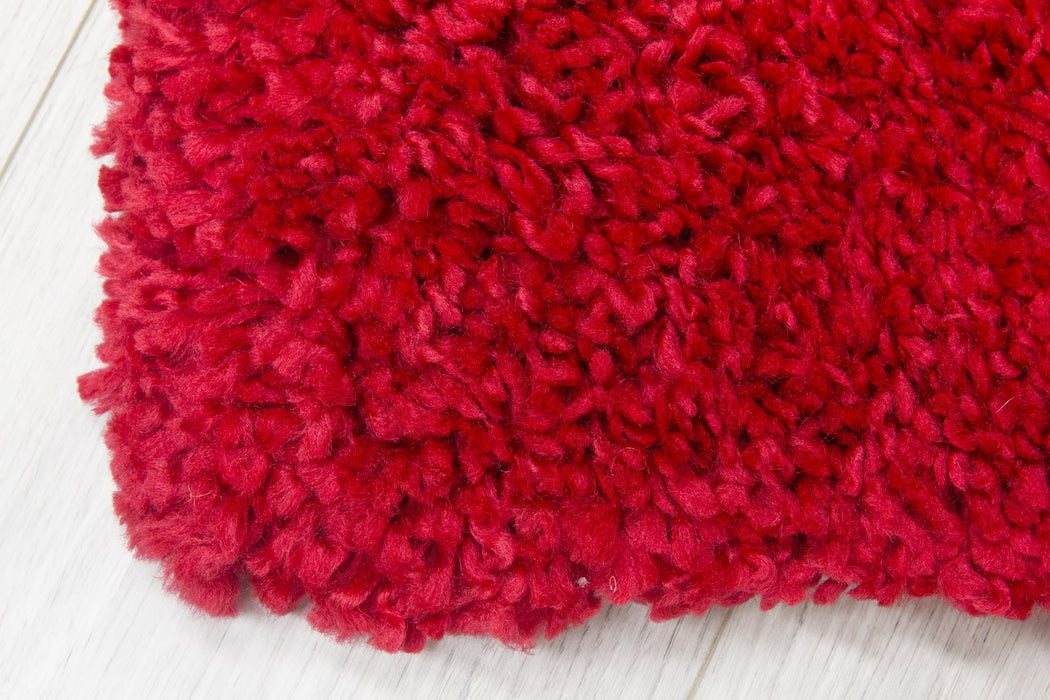 Red Shaggy Rug - Dreams